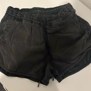 Lululemon Womens Shorts Size Small